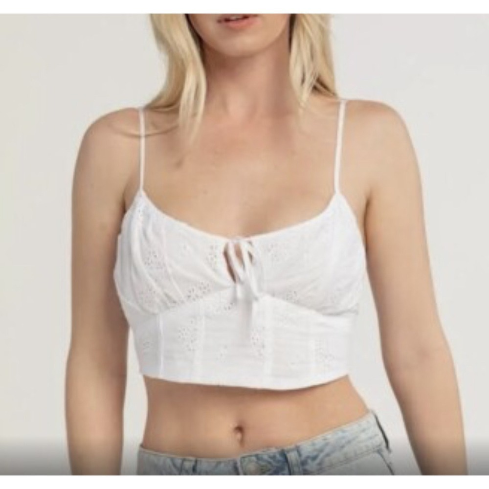 Love Tree‎ Eyelet Crop Top Tie Front White Sleeveless Summer Size L